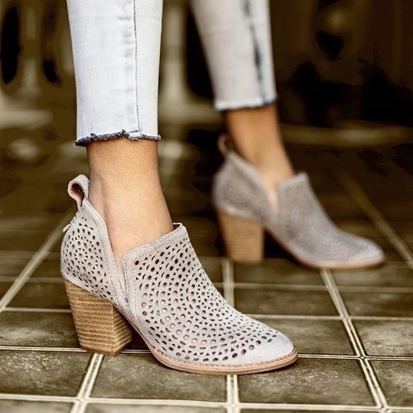 JEFFREY CAMPBELL ROSALEE Laser Cut Ankle Boots Booties 9.5 - Picture 5 of 16